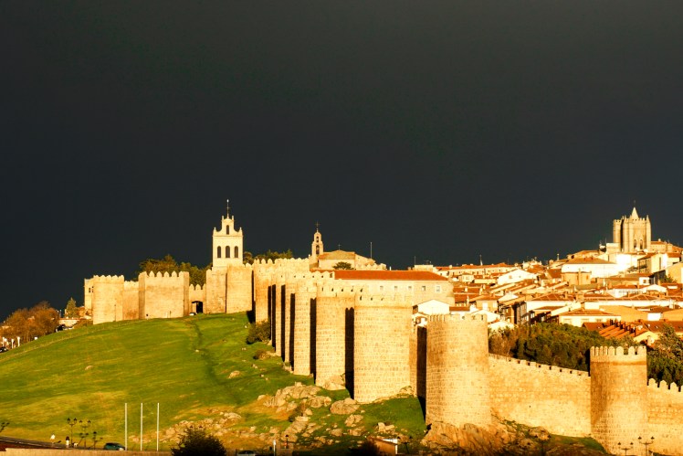 señores en el banco -1-5